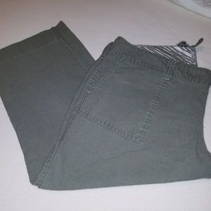 Army green Old Navy Capris